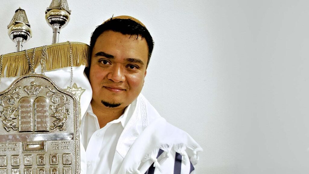 Michael Gonzales (2012)